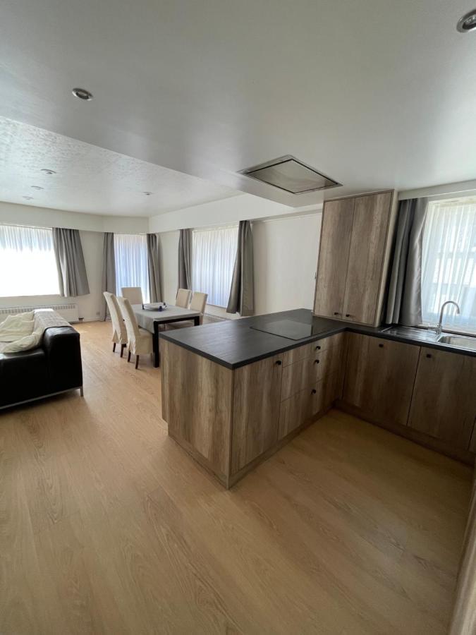 Appartamento Bofeelie Gezellig 2 Slaapkamer App Aan Zee In Het Bruisende Middelkerke! Esterno foto